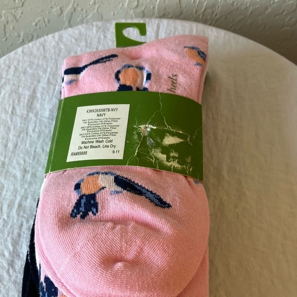 Kate Spade: Black & Pink Heart Patterned Socks - Picture 5 of 15